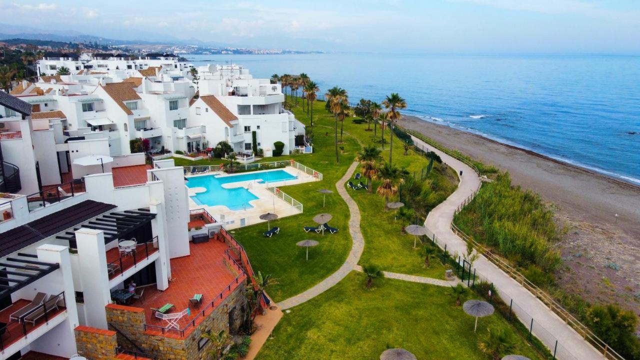 Exclusive Luxury Frontline Beach Penthouse Casares Del Mar - Estepona Dış mekan fotoğraf